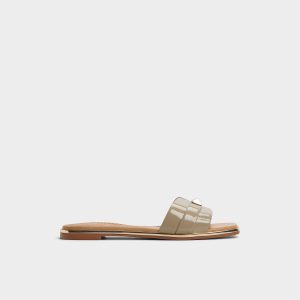 Darine Slide sandal